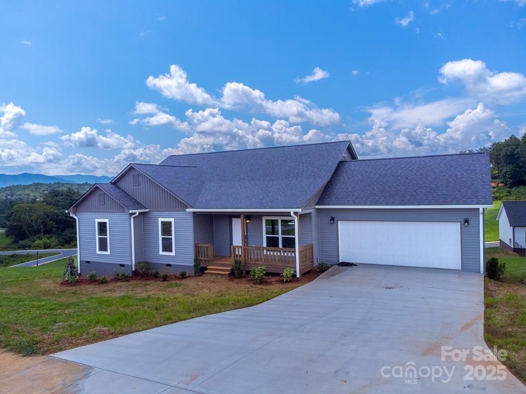 381 Scenic Ridge Cir., Franklin, NC 28734