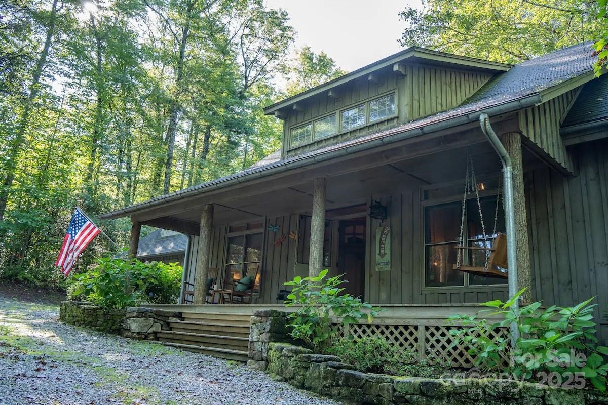 920 Post Office Rd., Sapphire, NC 28717