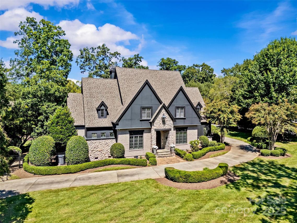 2130 Ferncliff Rd., Charlotte, NC 28211