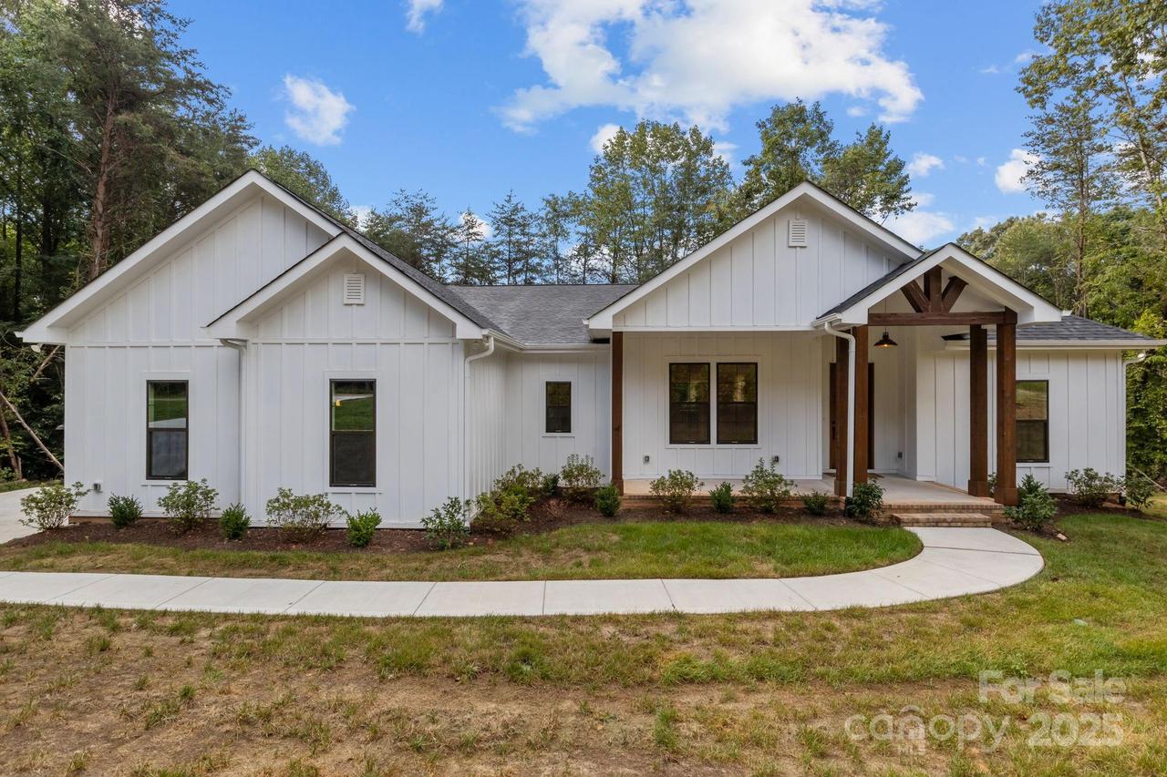 8225 Long Island Rd., Catawba, NC 28609