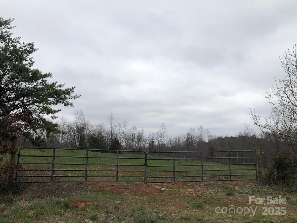 2114 Finger Bridge Rd., Hickory, NC 28602