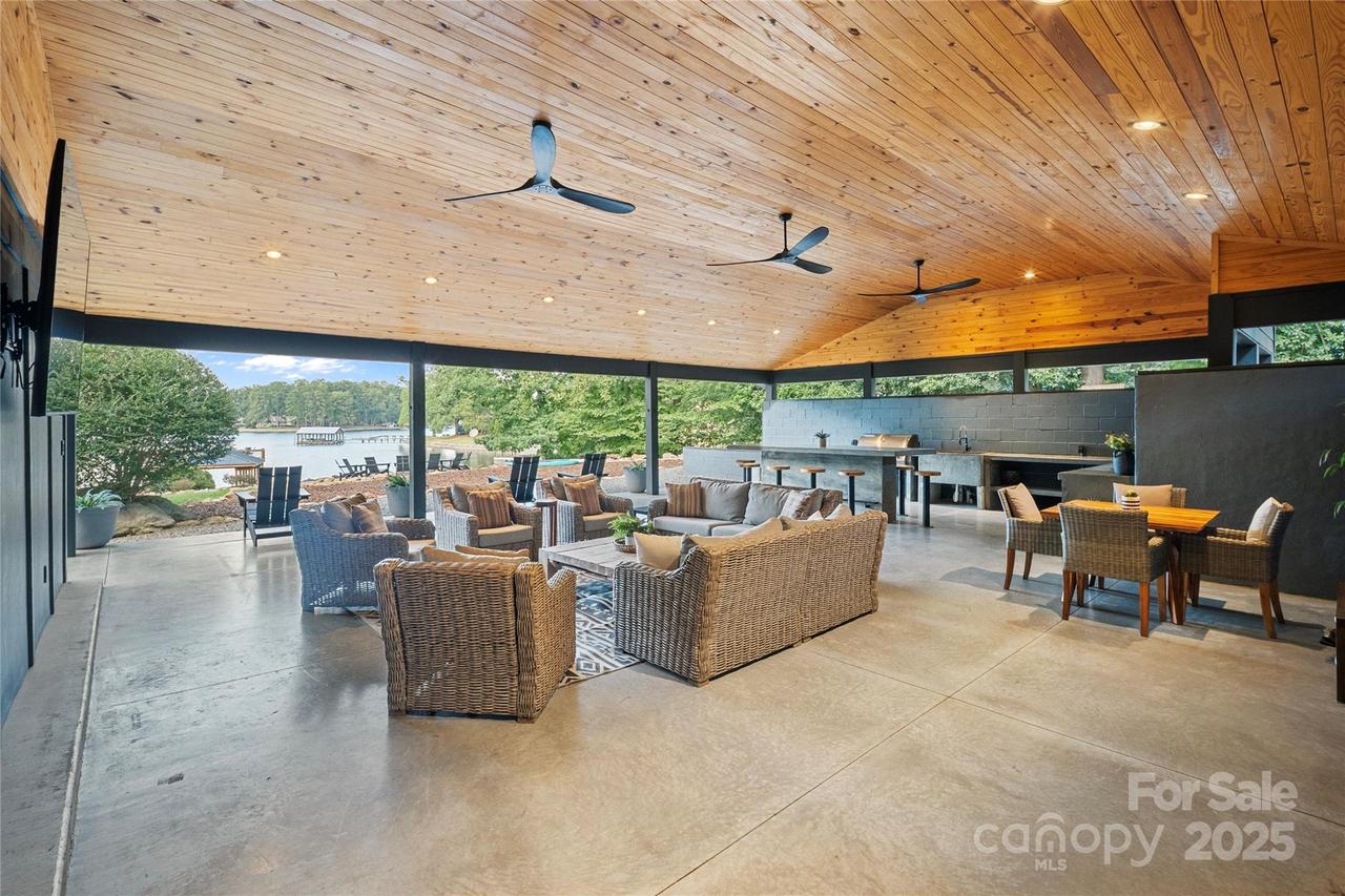 379 Indian Tr., Mooresville, NC 28117