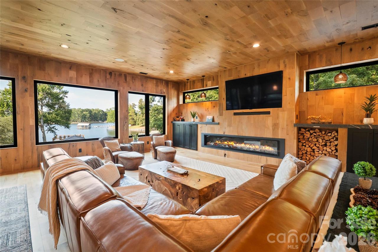 379 Indian Tr., Mooresville, NC 28117