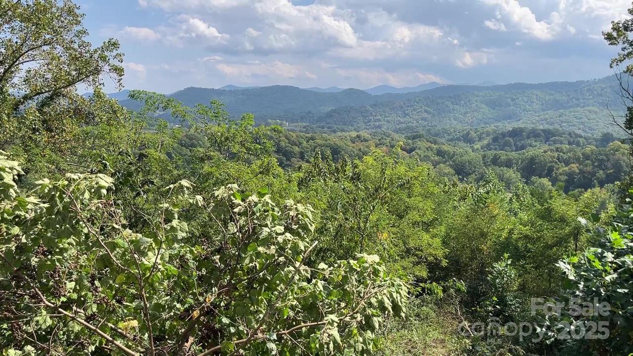 4 Summit View Dr., Canton, NC 28716