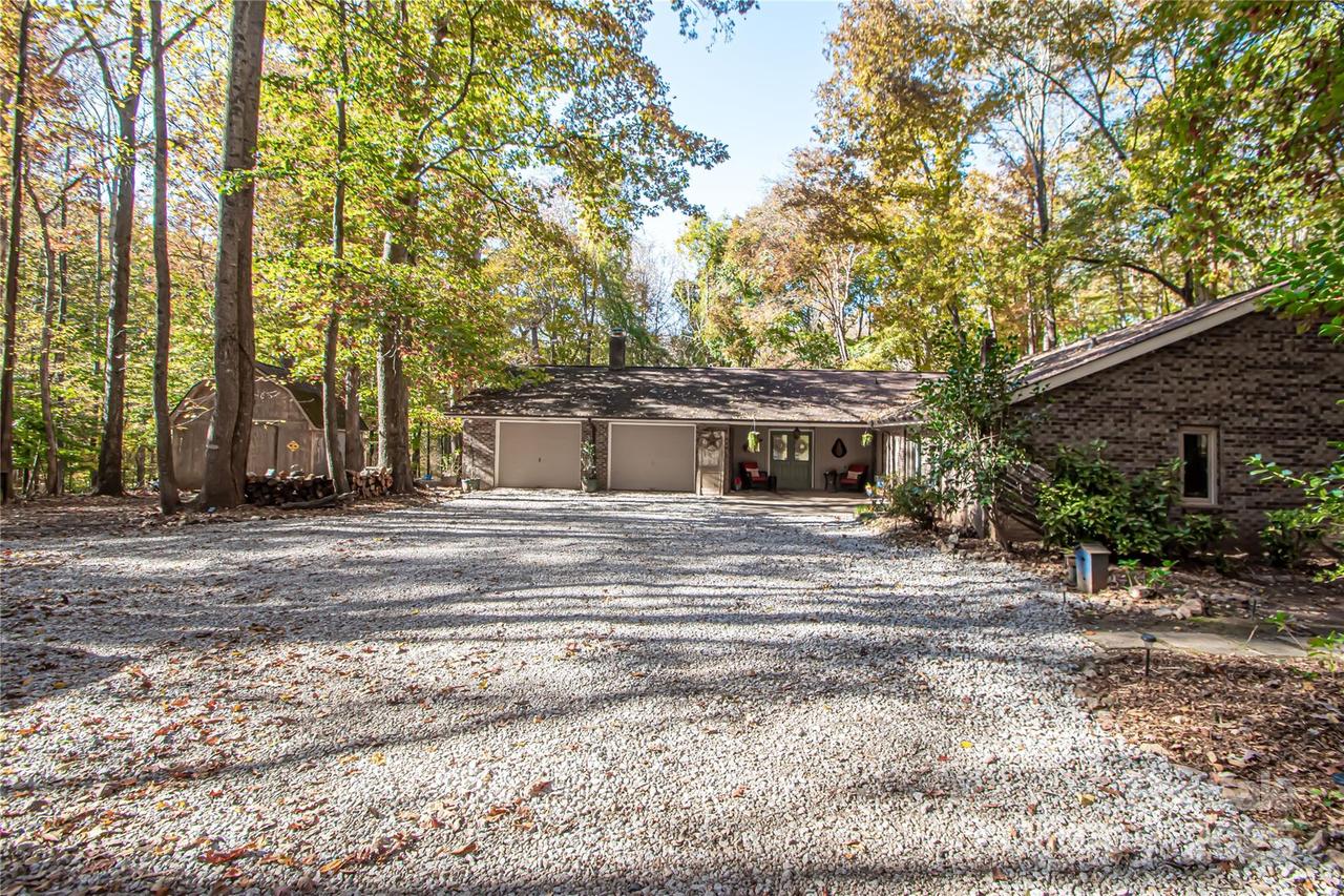 5608 Davis Rd., Waxhaw, NC 28173
