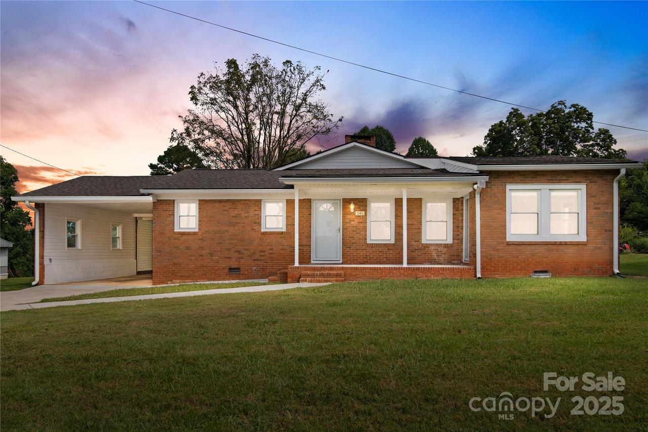 648 Scotts Creek Rd., Statesville, NC 28625