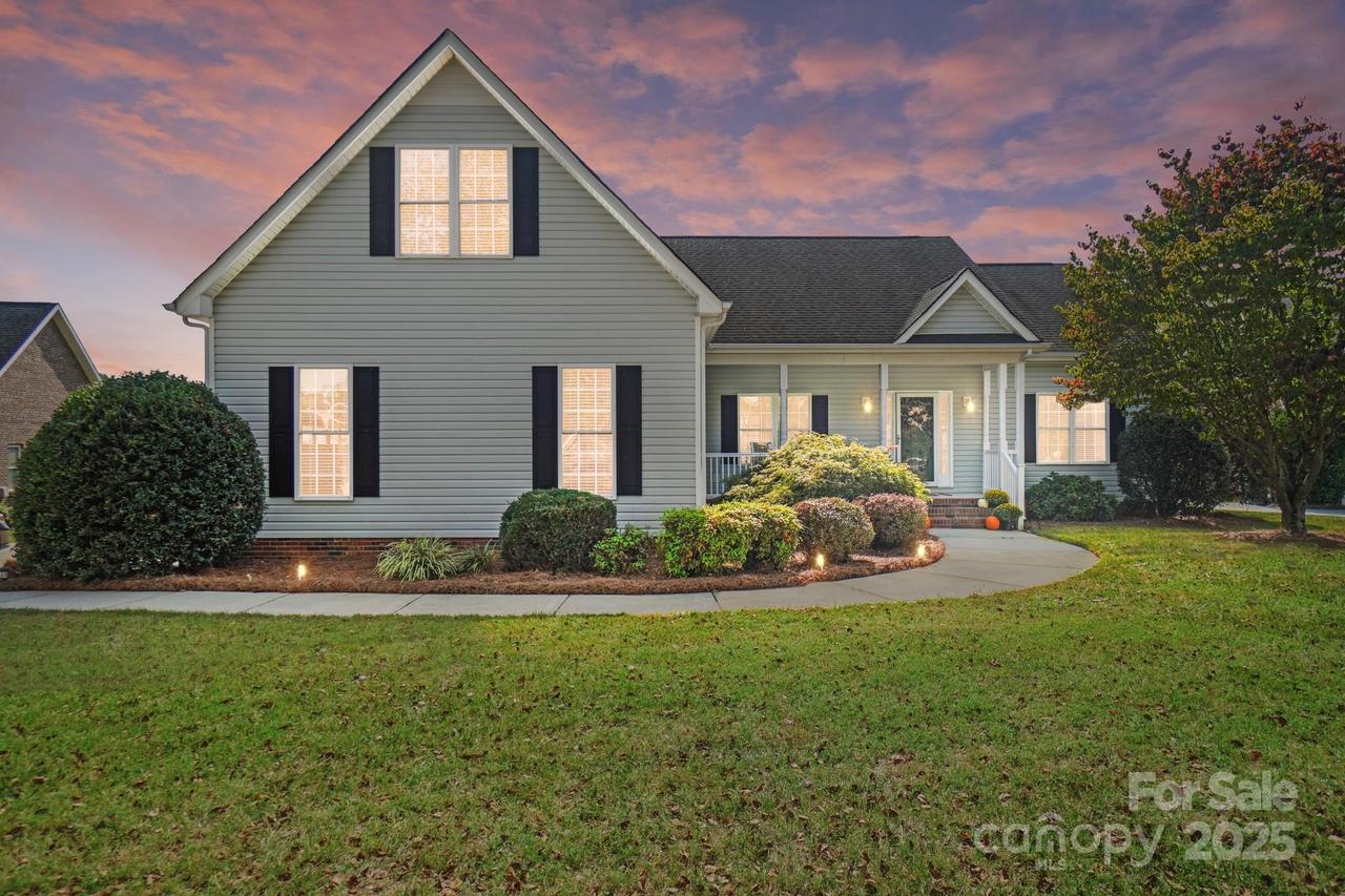 839 Meadow Dr., Oakboro, NC 28129