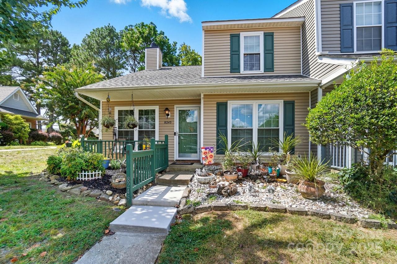 8245 Golf Ridge Dr., Charlotte, NC 28277