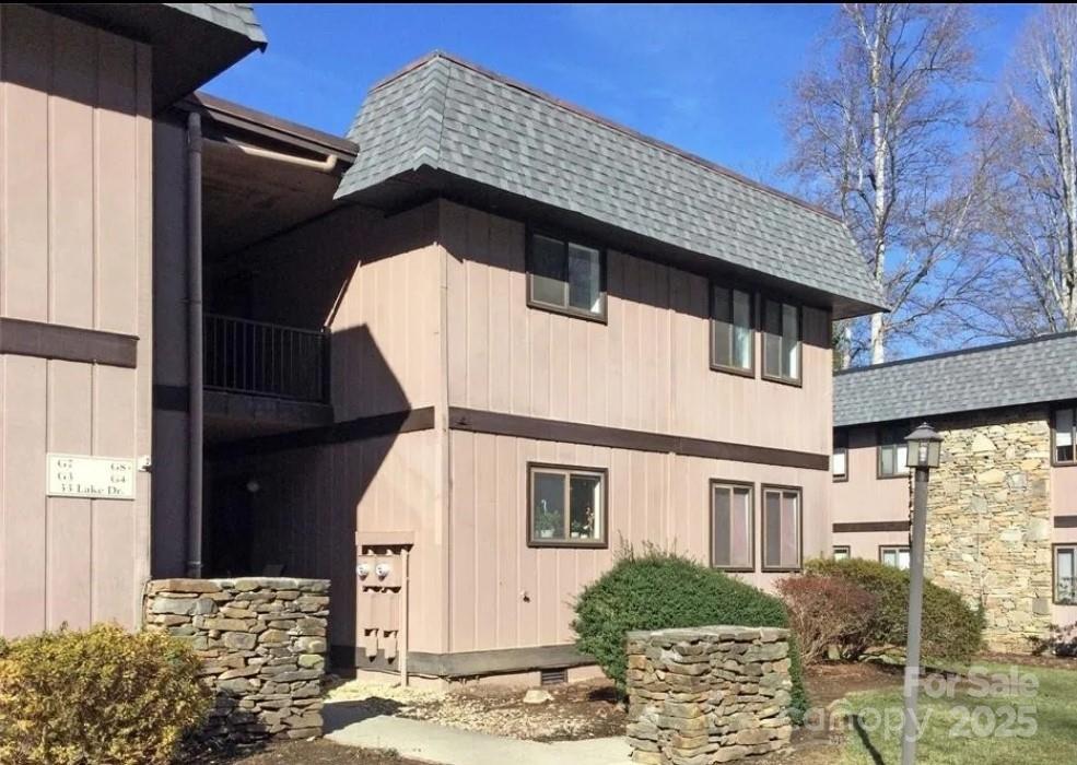 33 Lake Dr. #G8, Hendersonville, NC 28739