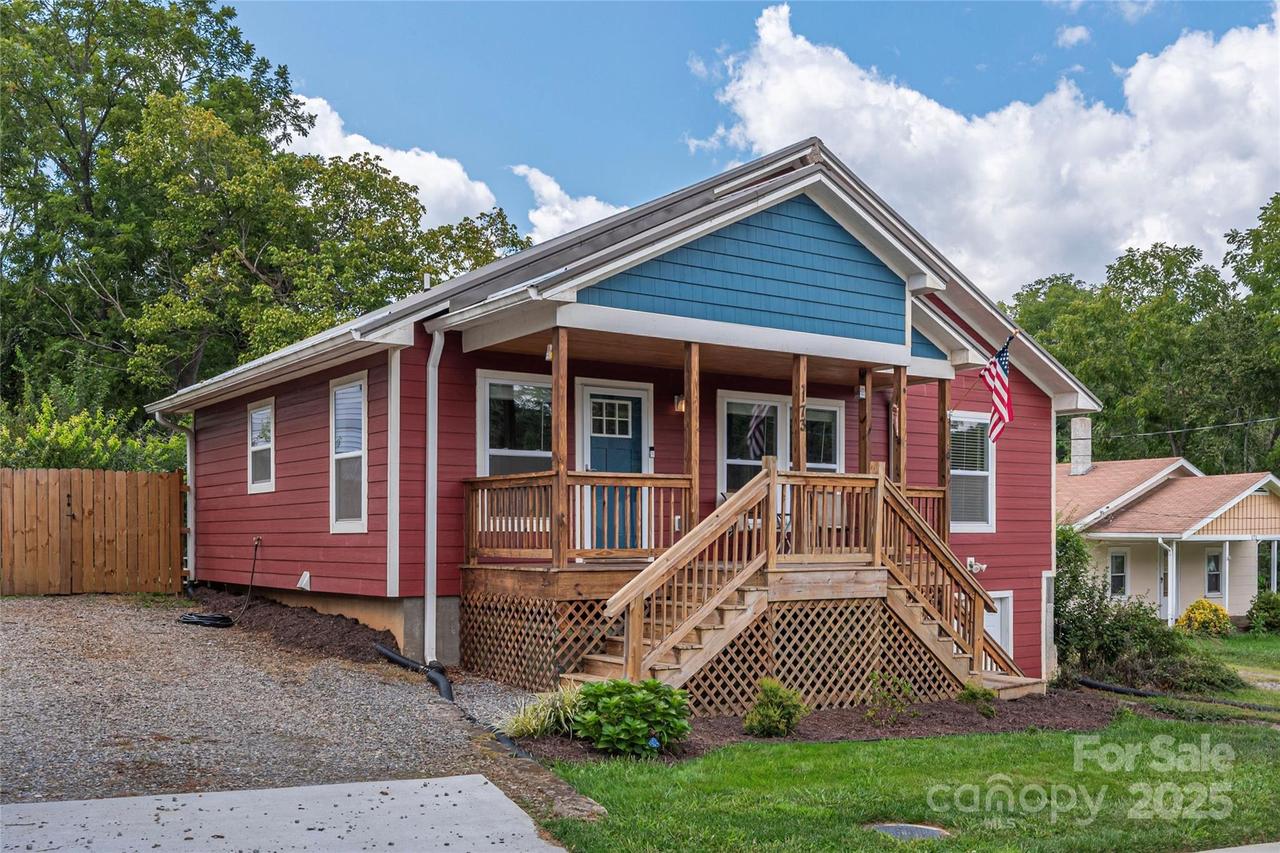 173 Onteora Blvd., Asheville, NC 28803