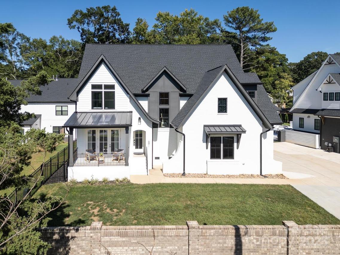 5511 Fairview Rd., Charlotte, NC 28209