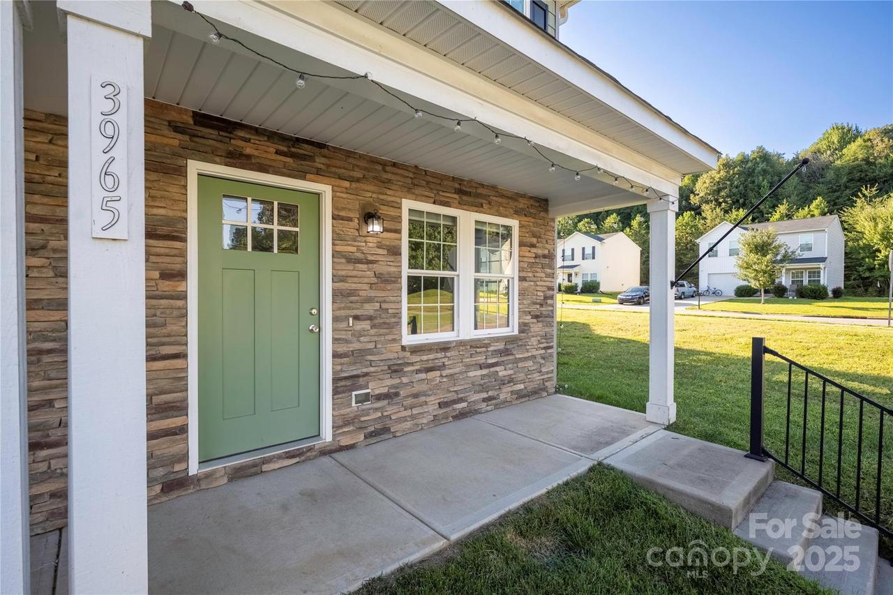 3965 Hemingway Dr., Hickory, NC 28601