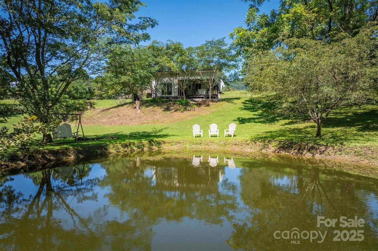4459 Grandin Rd., Lenoir, NC 28645