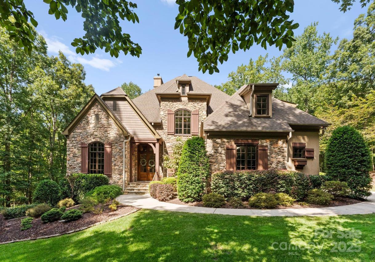 10150 Enclave Cir., Concord, NC 28027