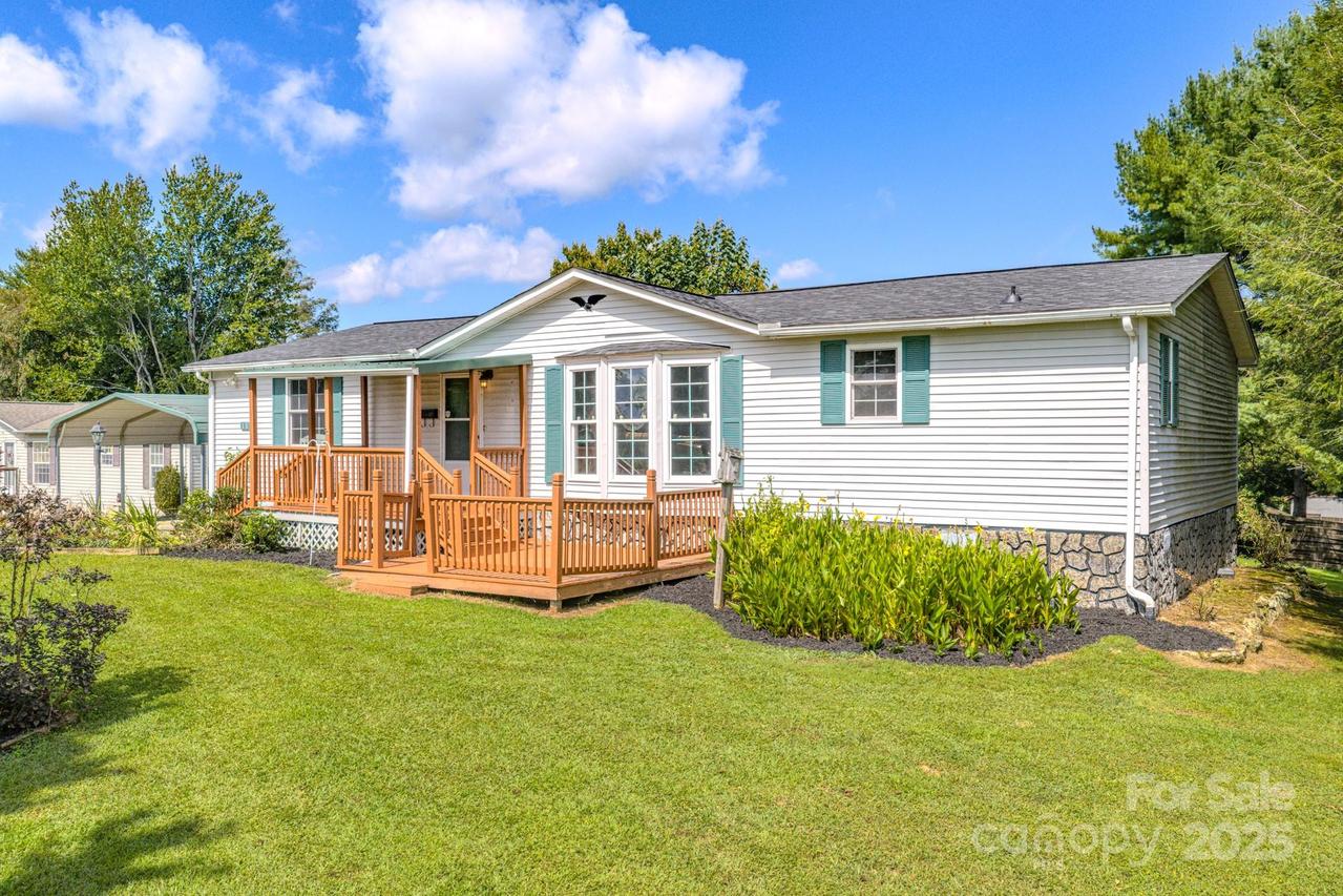 110 Haven Rd., East Flat Rock, NC 28726