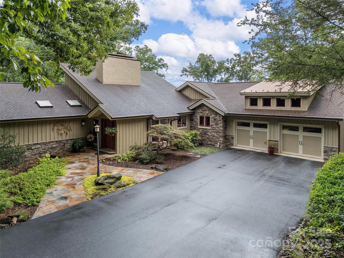 655 Rondo Ridge Rd., Tryon, NC 28782