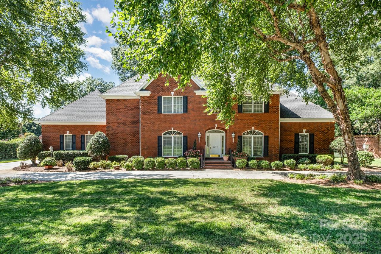 1209 S South St., Gastonia, NC 28052