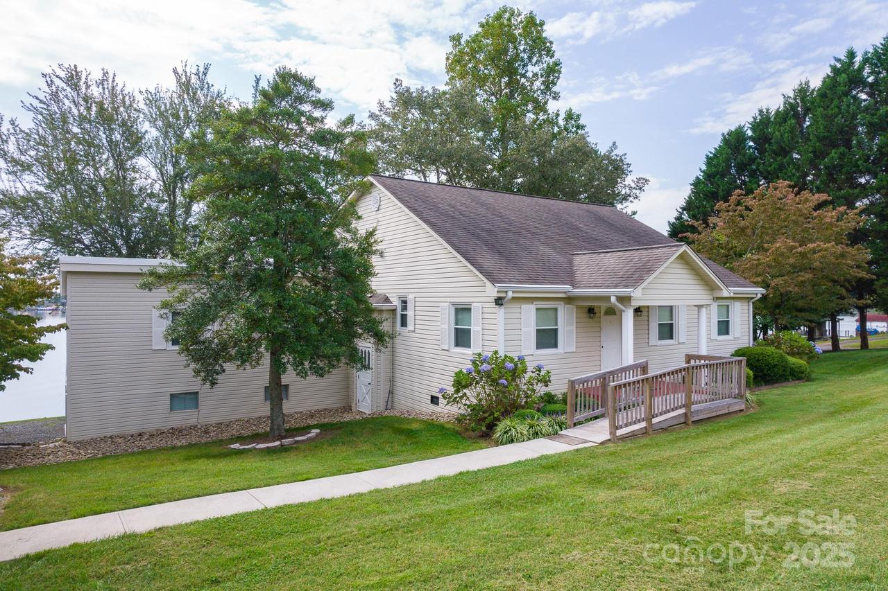 287 Wildlife Club Ln., Taylorsville, NC 28681