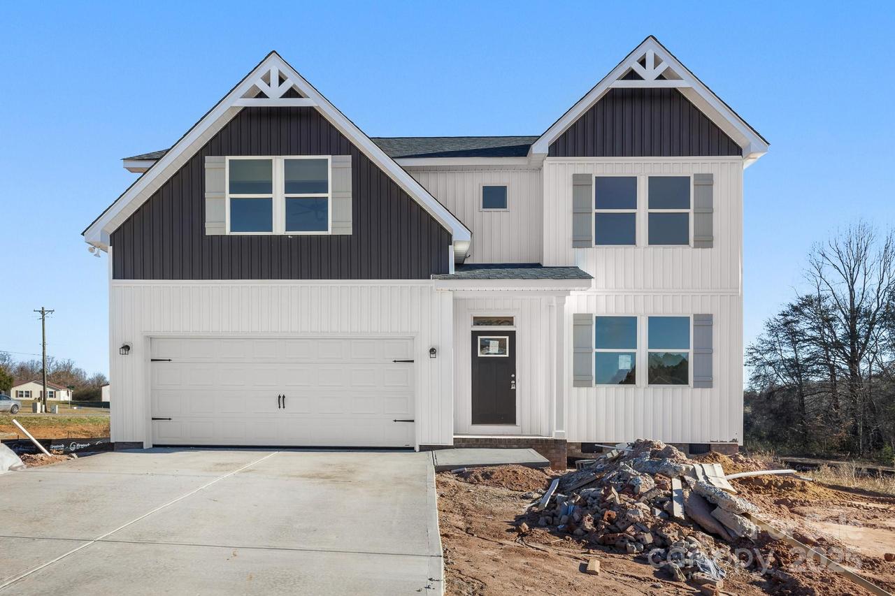 105 Indian Wells Ct., Harmony, NC 28634