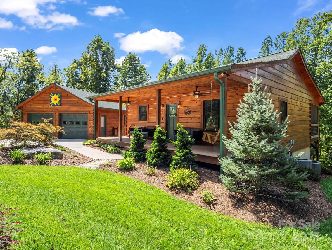 6022 Low Country Rd., Lenoir, NC 28645