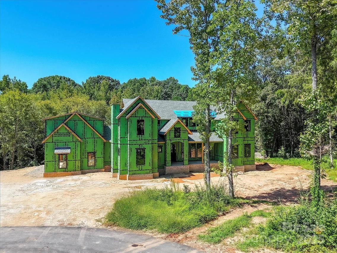 4658 Sugar Plum Ln., Davidson, NC 28036