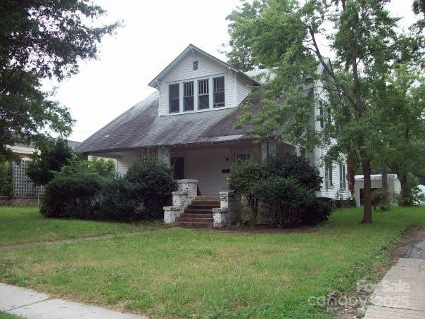 521 E Center Ave., Mooresville, NC 28115
