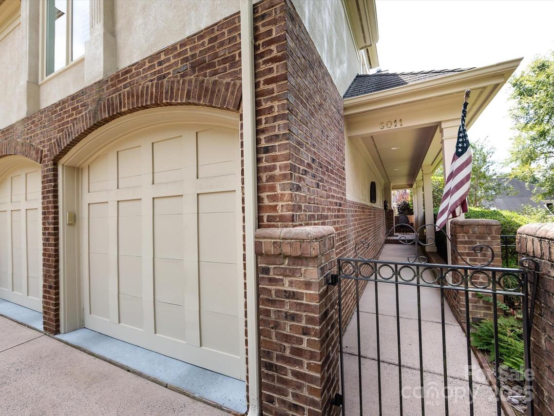 6011 Old Well House Rd., Charlotte, NC 28226