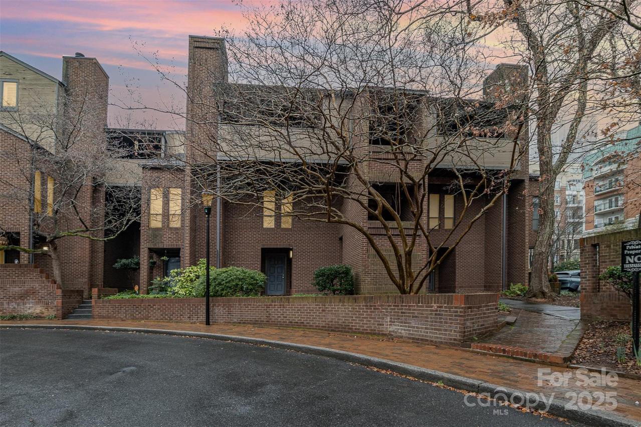 421 N Church St. #12F, Charlotte, NC 28202