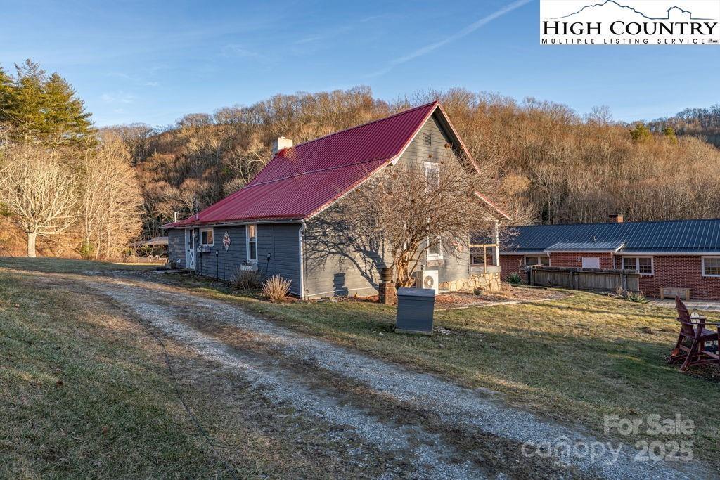 40 Painter Rd., Banner Elk, NC 28604