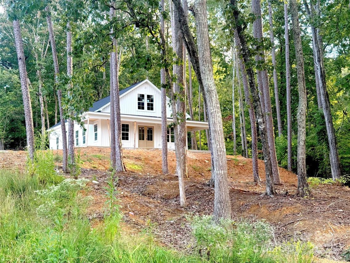 210 Newport Dr., Mount Gilead, NC 27306