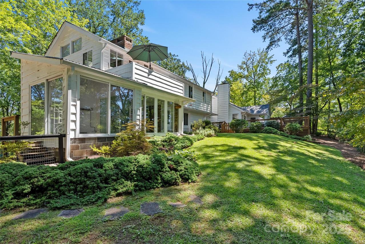 566 Canebrake Rd., Tryon, NC 28782