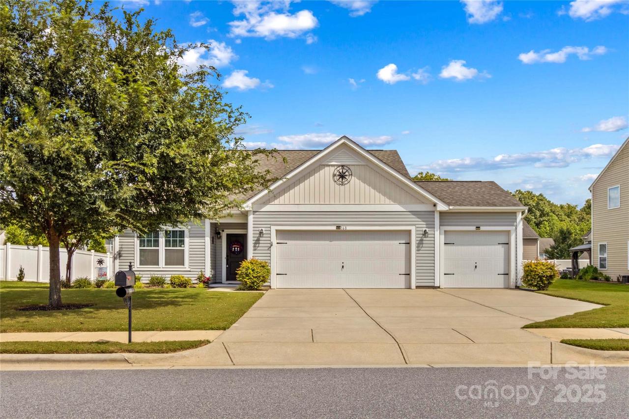 168 Water Ski Dr., Statesville, NC 28677
