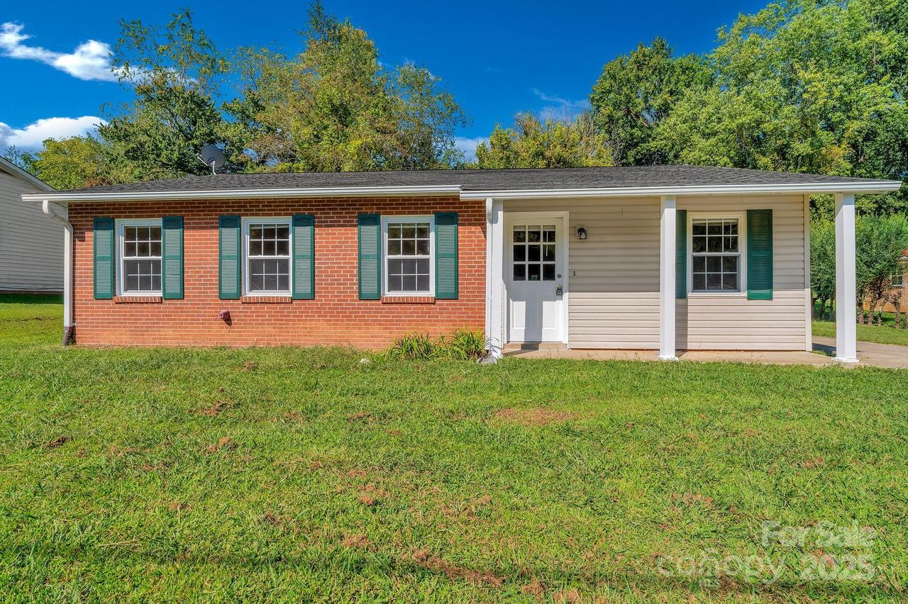 88 Lees Creek Rd., Asheville, NC 28806