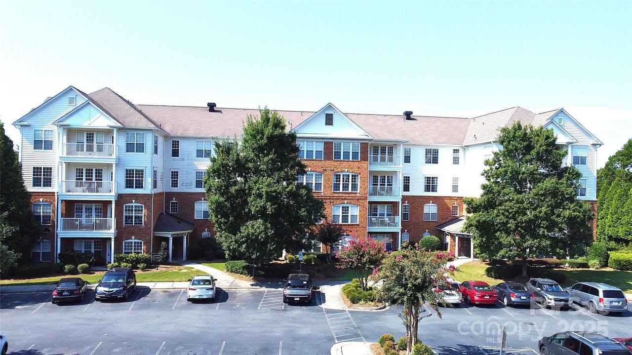 14624 Via Sorrento Dr., Charlotte, NC 28277