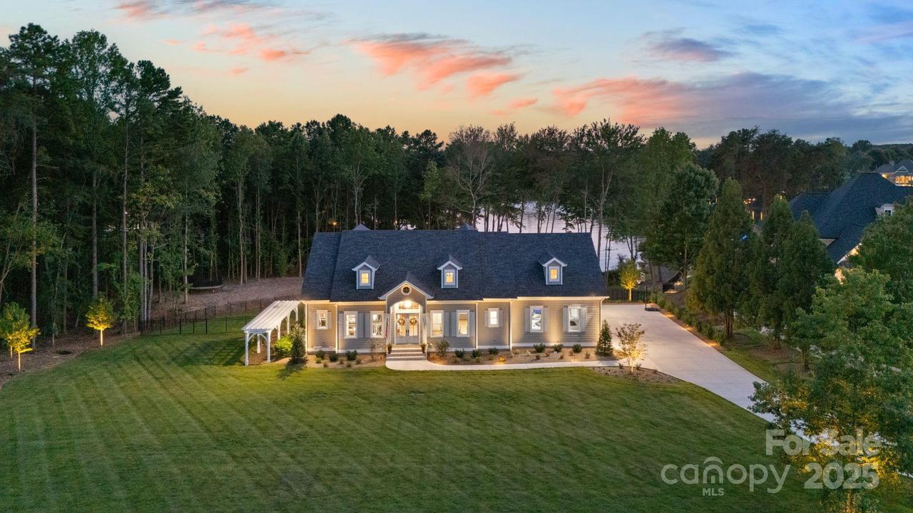111 Kent Ct., Mooresville, NC 28117