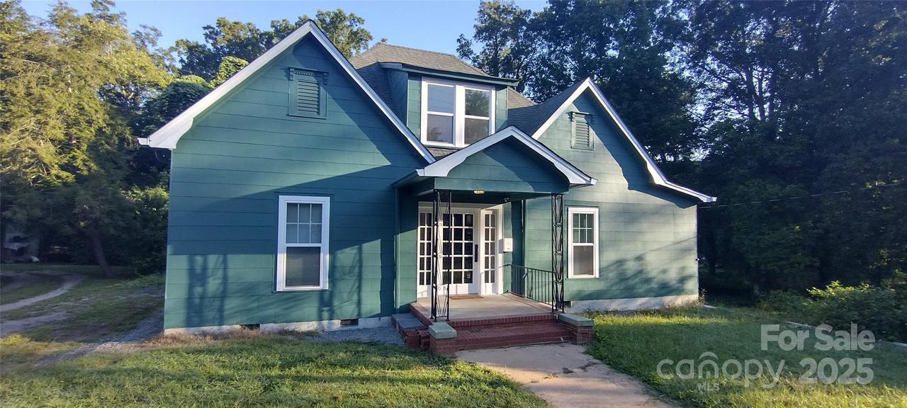 1712 N Main St., Salisbury, NC 28144