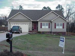 883 Creekside Dr., Lincolnton, NC 28092