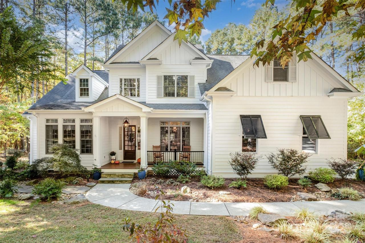 142 Magnolia Farms Ln., Mooresville, NC 28117