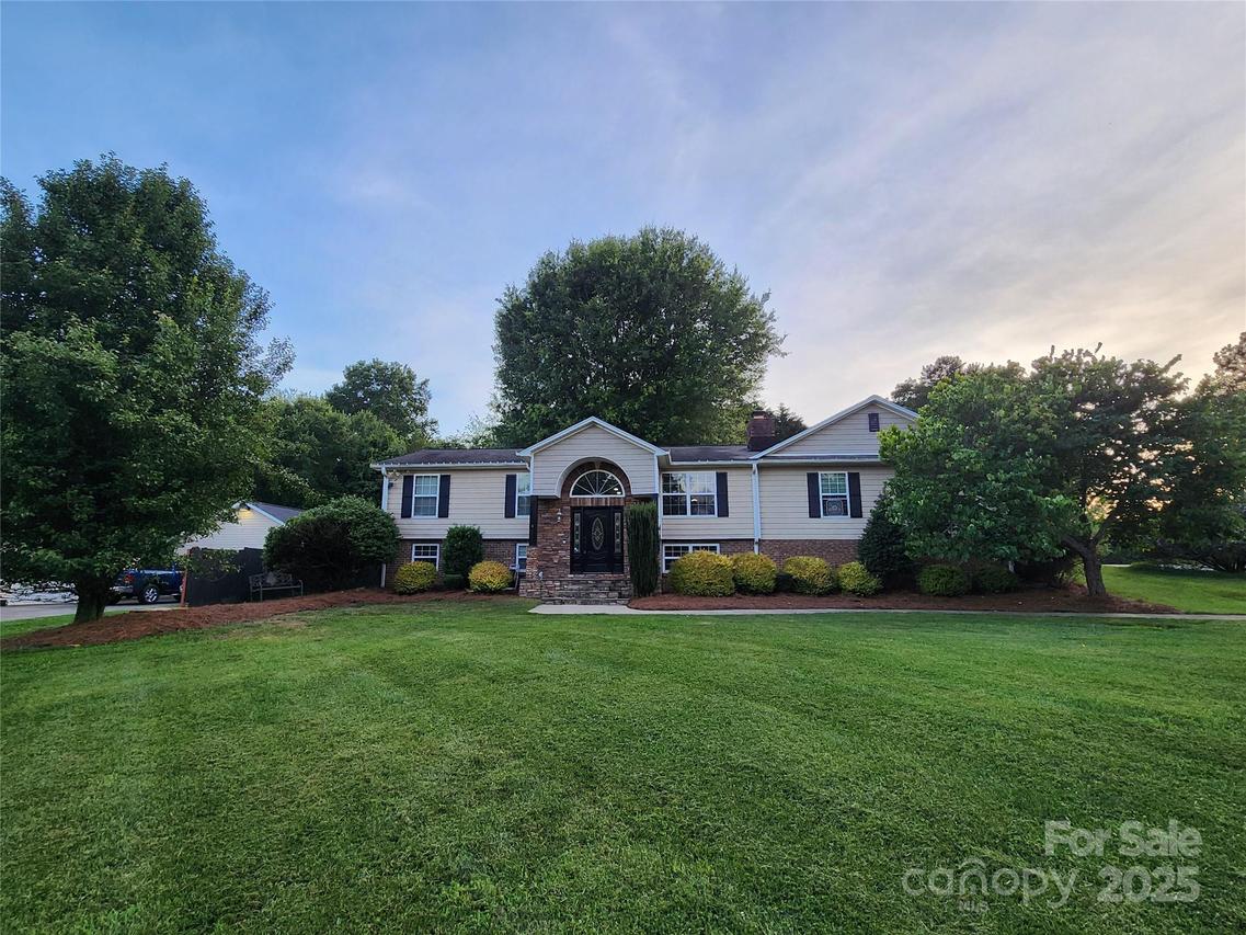 2200 Peninsula Ave., Shelby, NC 28150