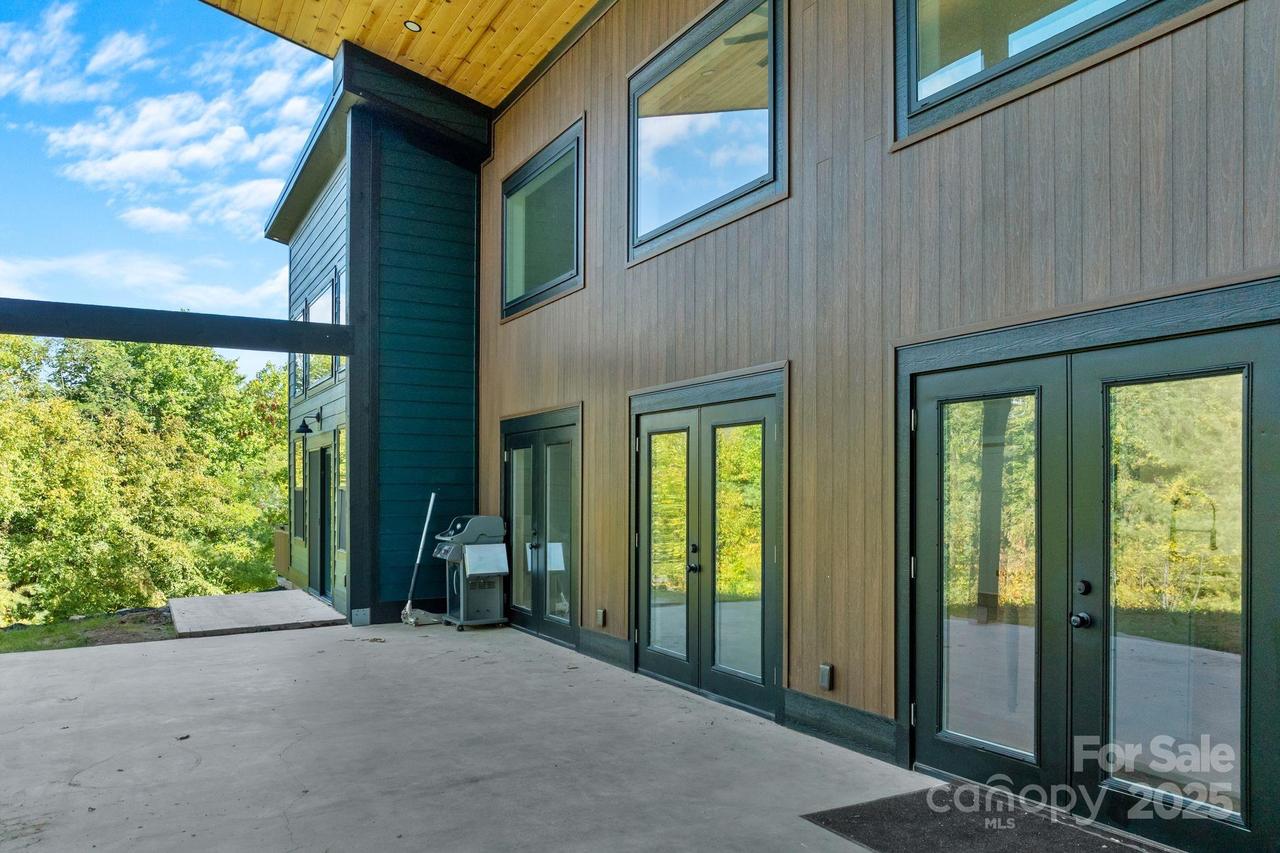 42 S Feather Falls Tr., Old Fort, NC 28762