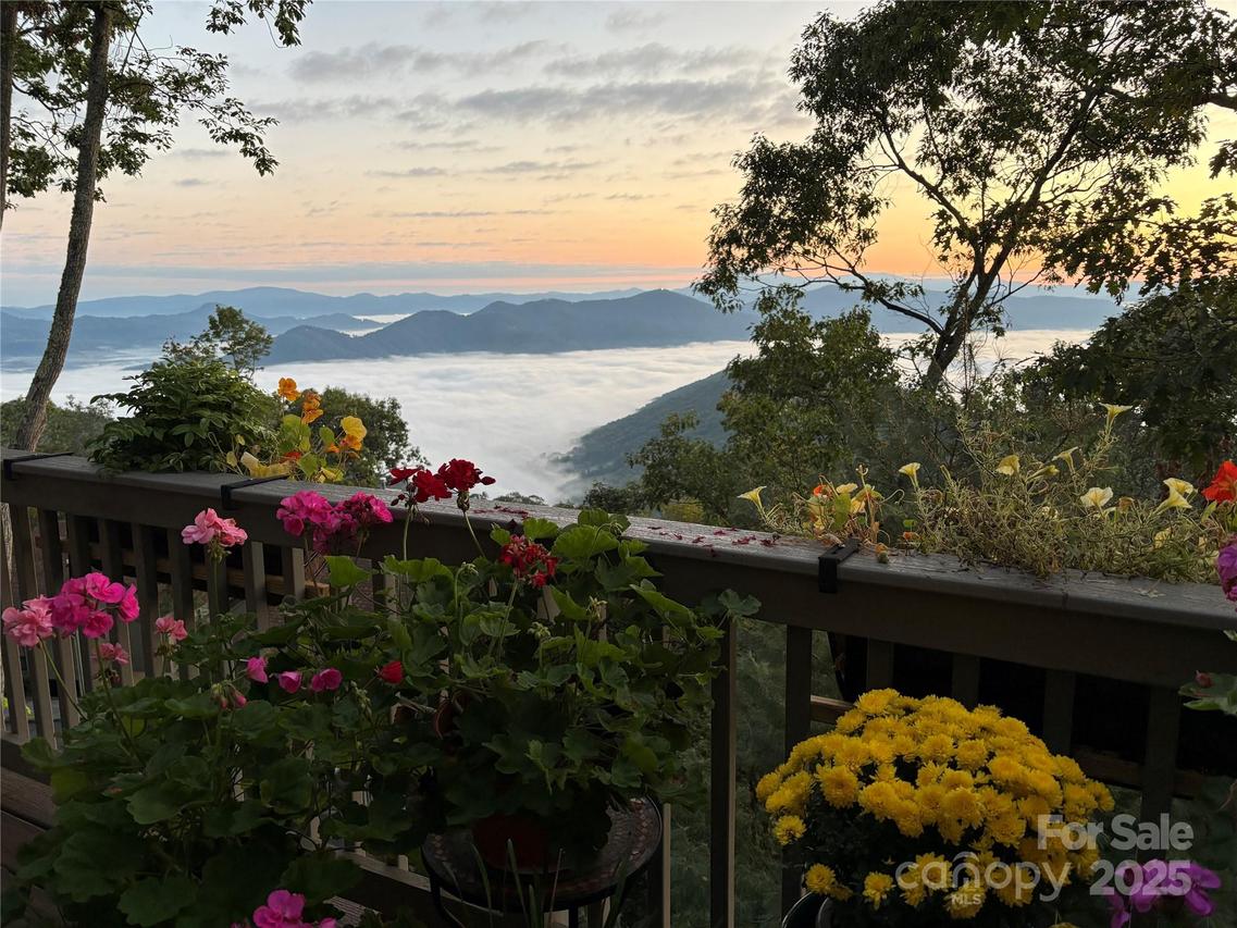 133 Club House Dr. #4B, Burnsville, NC 28714