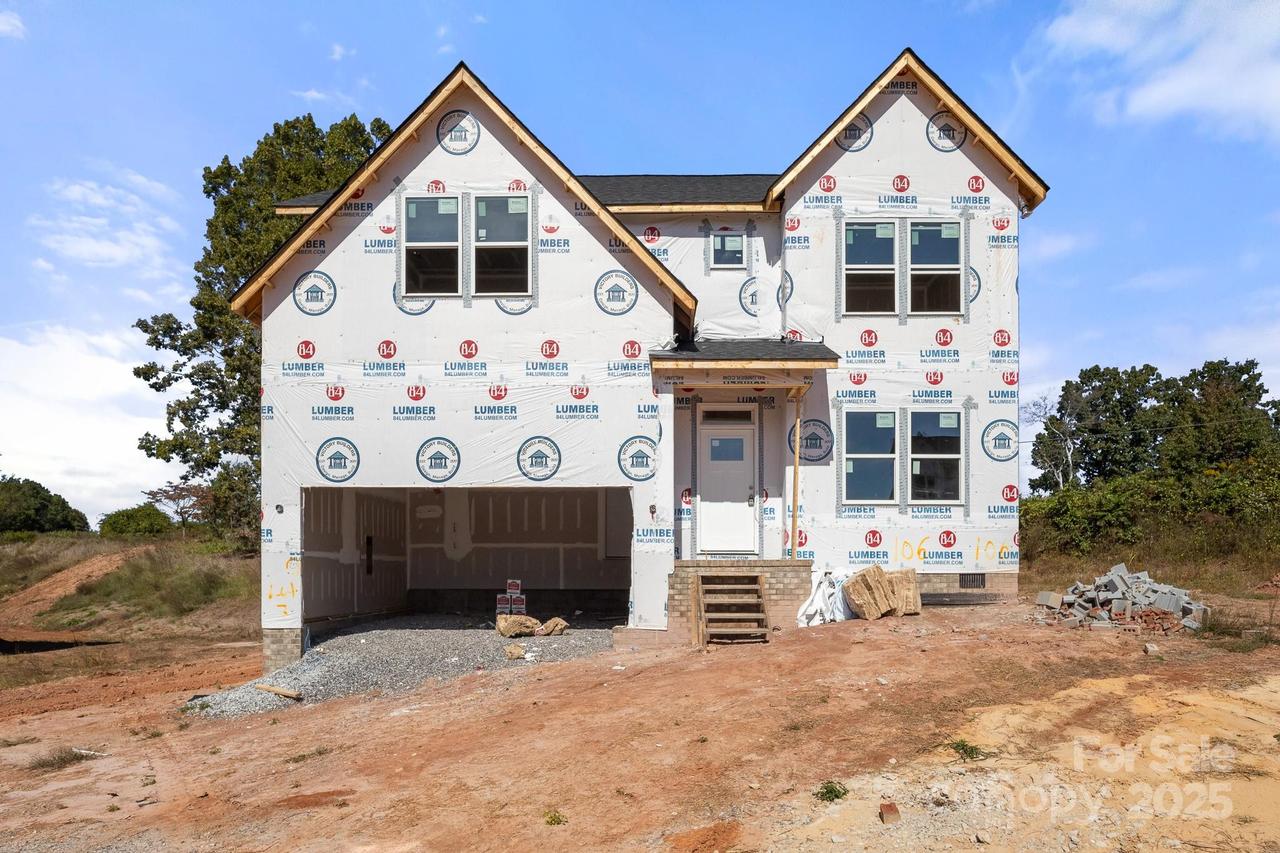 106 Indian Wells Ct., Harmony, NC 28634
