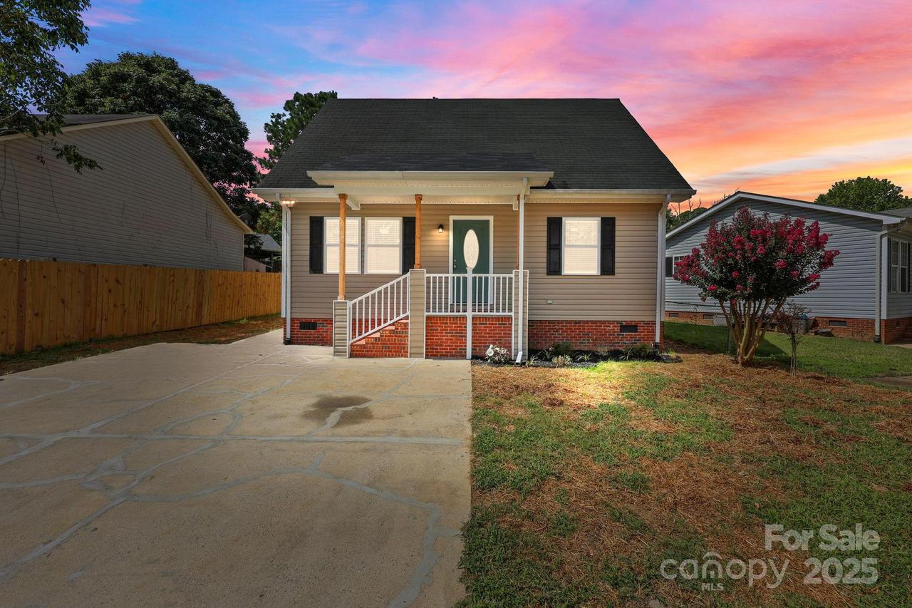 948 Pine Circle Dr., Concord, NC 28027
