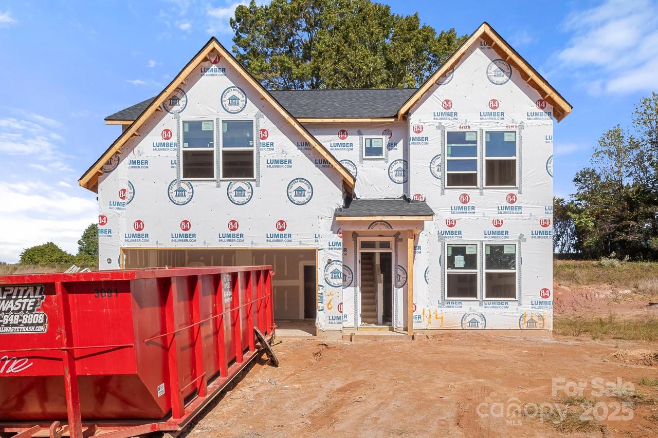 114 Indian Wells Ct., Harmony, NC 28634