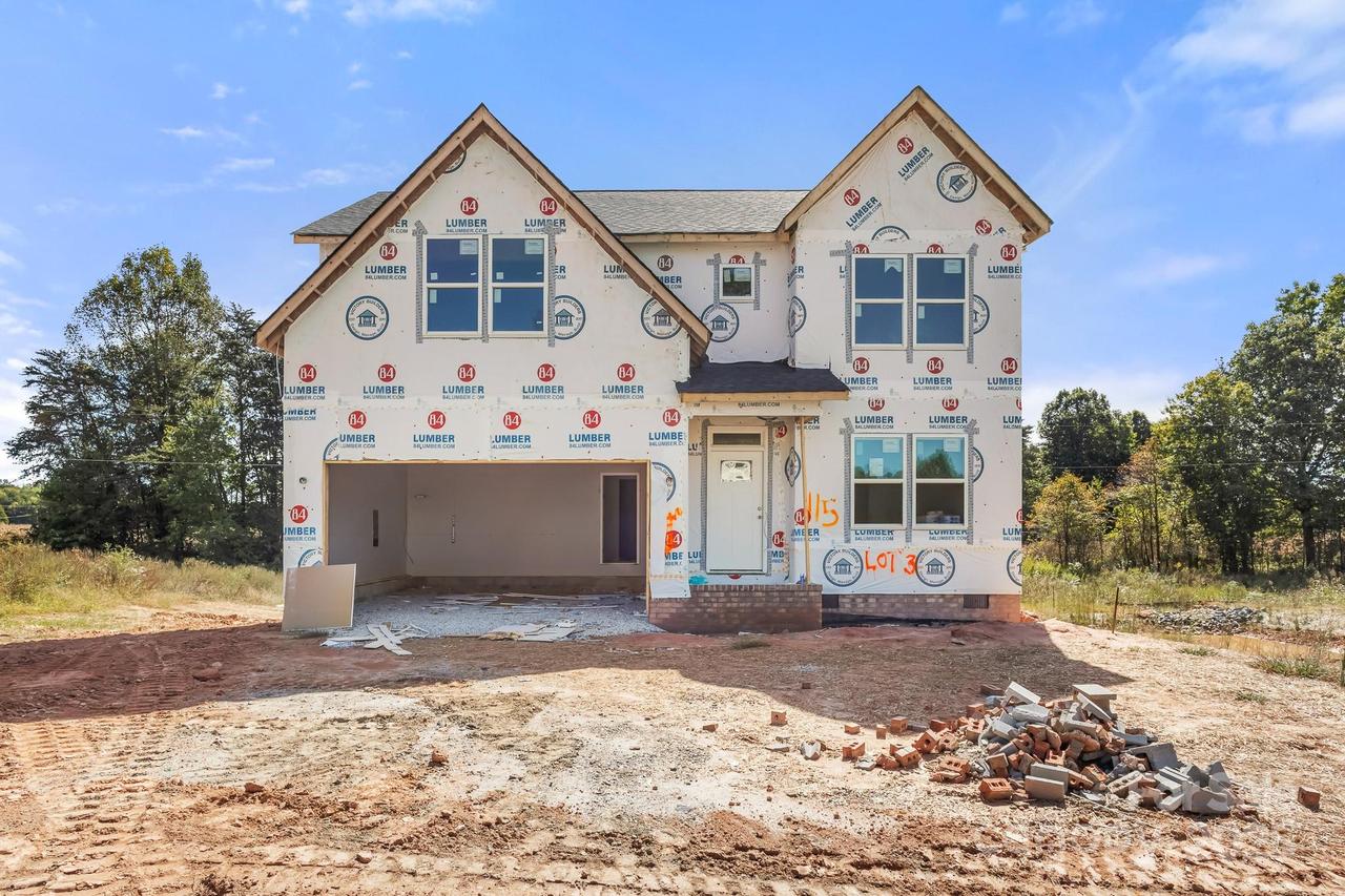 115 Indian Wells Ct., Harmony, NC 28634