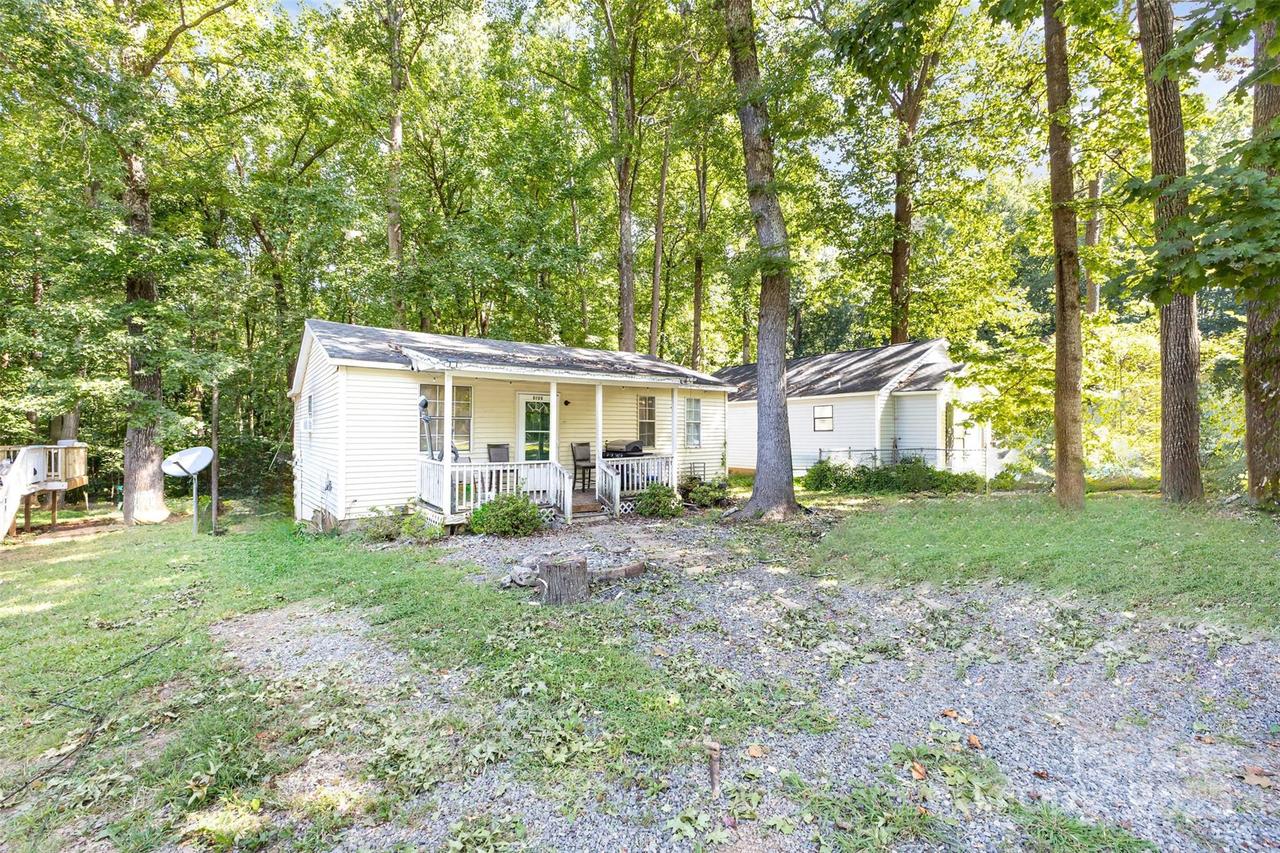 3635 Durham Ln., Charlotte, NC 28269