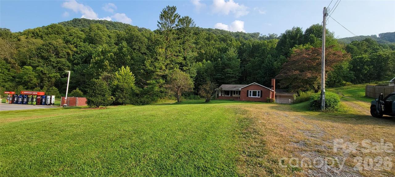 3201 Dellwood Rd., Waynesville, NC 28786