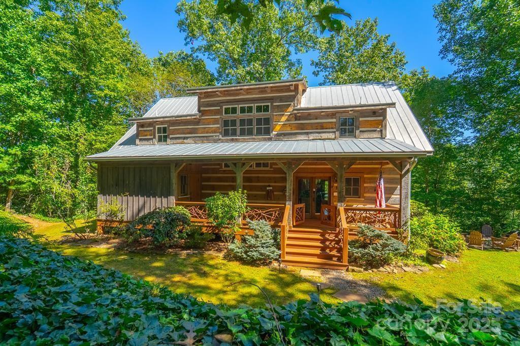 246 Fiddle And A Bow Ln., Sylva, NC 28779
