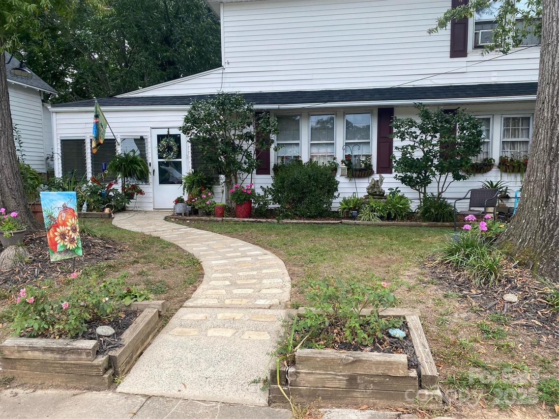 35 Boyden St., Badin, NC 28009