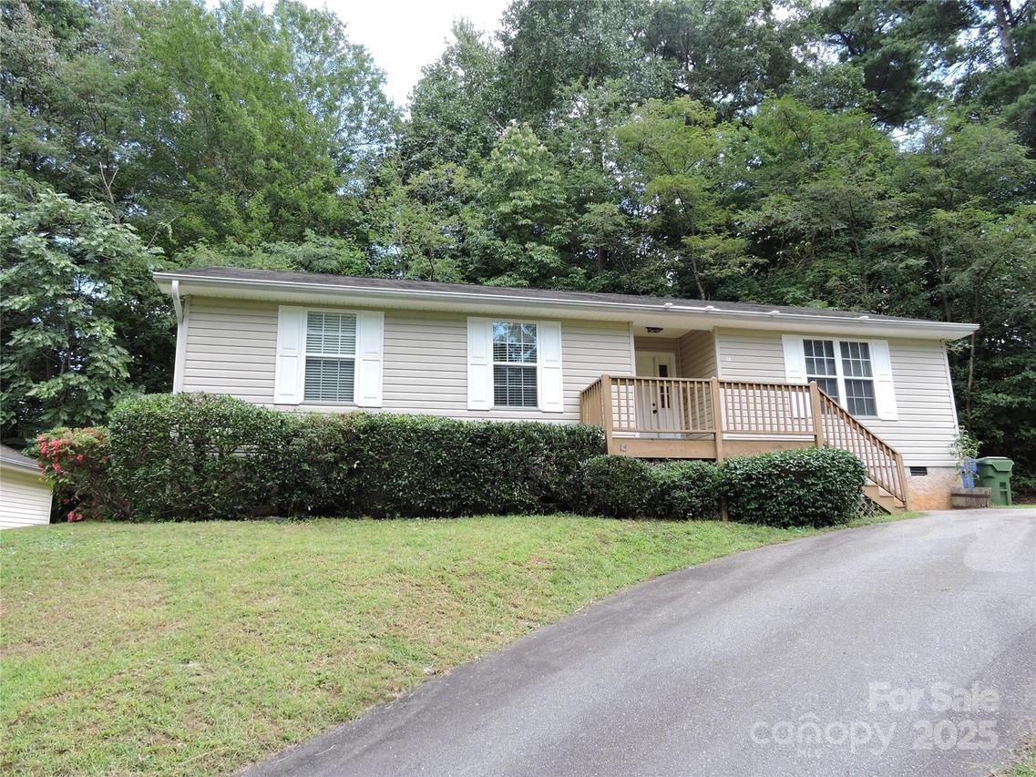 13 Dawson Pl., Asheville, NC 28803